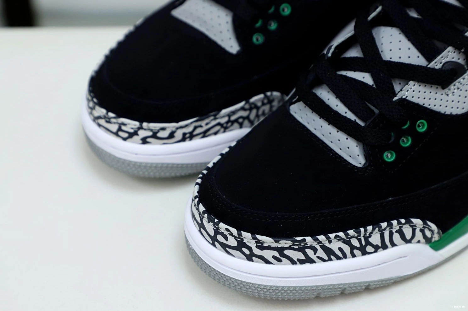 JORDAN PINE AIR GREEN 3 0107